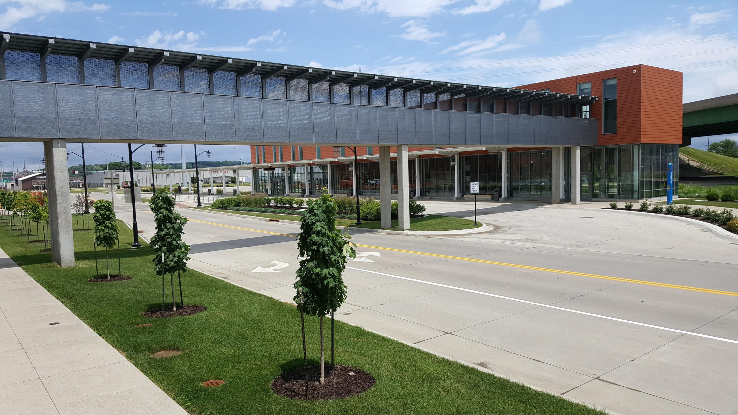 Dubuque intermodal transportation center 1 min